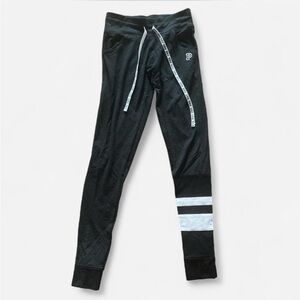 PINK Victoria's Secret - Charcoal with Black and White Leggings Athletic Style